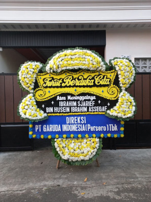 Papan Bunga Duka di Kumelembuay
